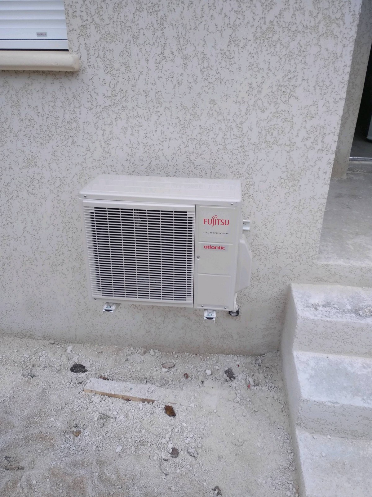 Installation d'une climatisation MONO-SPLIT ATLANTIC dans une villa individuelle sur la commune de Monteux proche de Carpentras