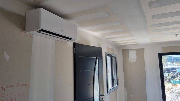 Climatisation multisplit Fujitsu Atlantic dans une villa à Saint-Chamas